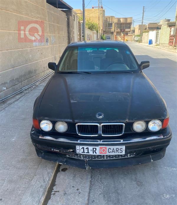 بی ئێم دەبڵیو سیریەس 7 1993  بۆ فرۆشتن لە عێراق -  بەغداد